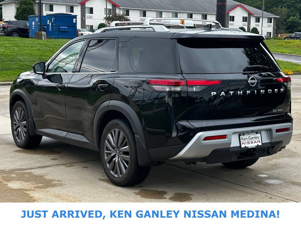 Certified 2023 Nissan Pathfinder SL w/ SL Premium Package AWD/4WD image 5