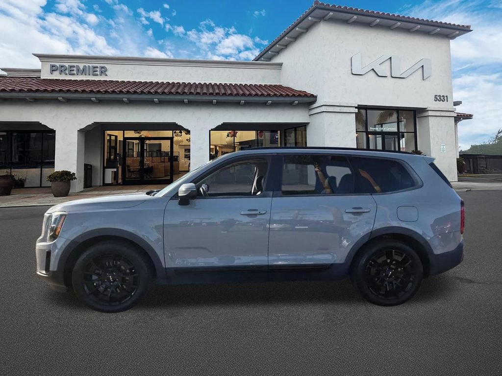 Certified 2022 Kia Telluride EX w/ EX Premium Package AWD/4WD image 5