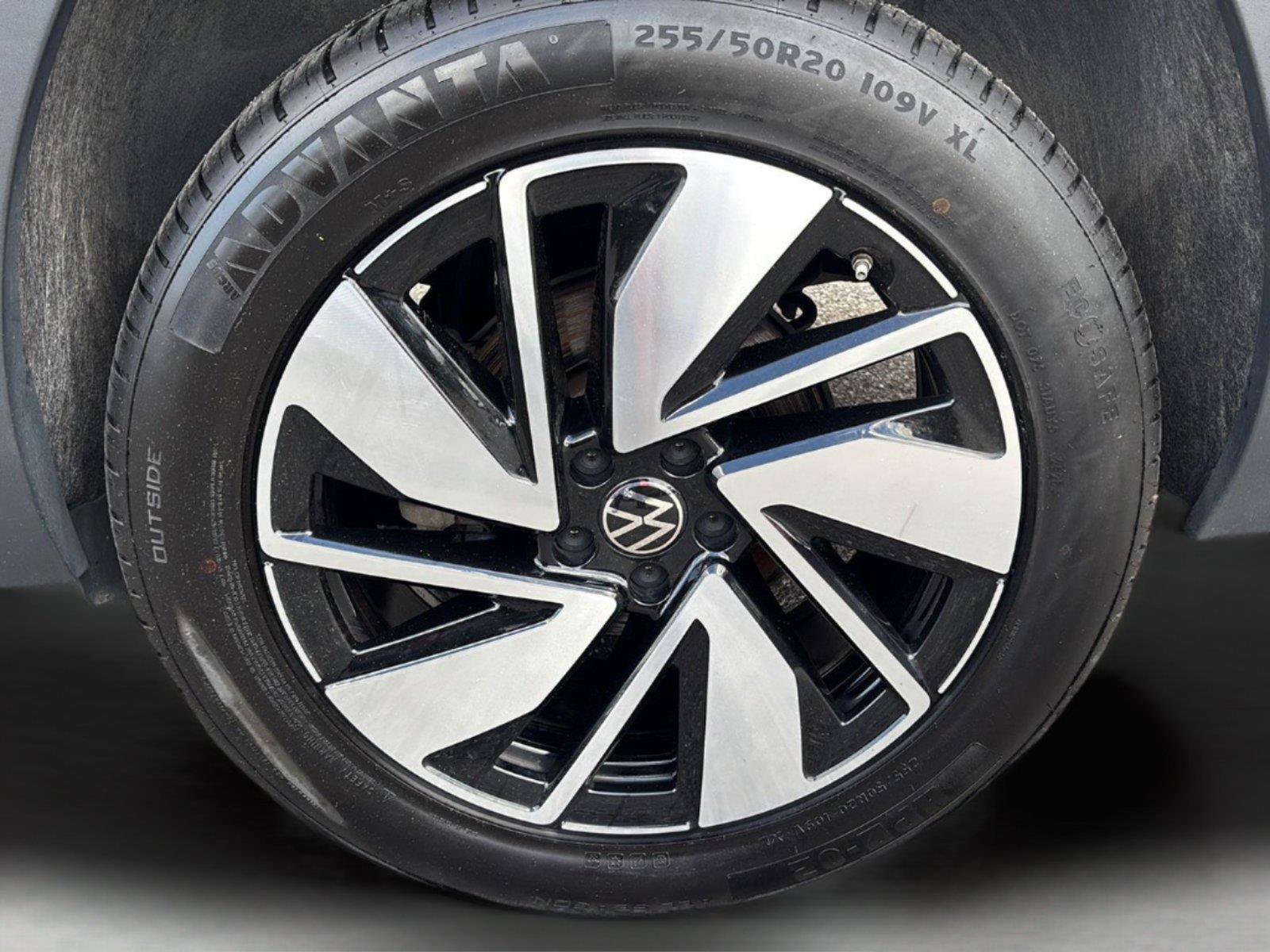 Used 2025 Volkswagen Atlas SE AWD/4WD image 26