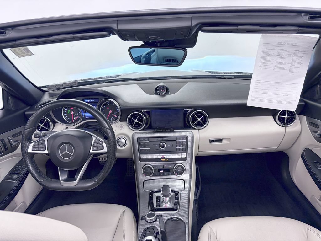 Used 2017 Mercedes-Benz SLC 300 image 3