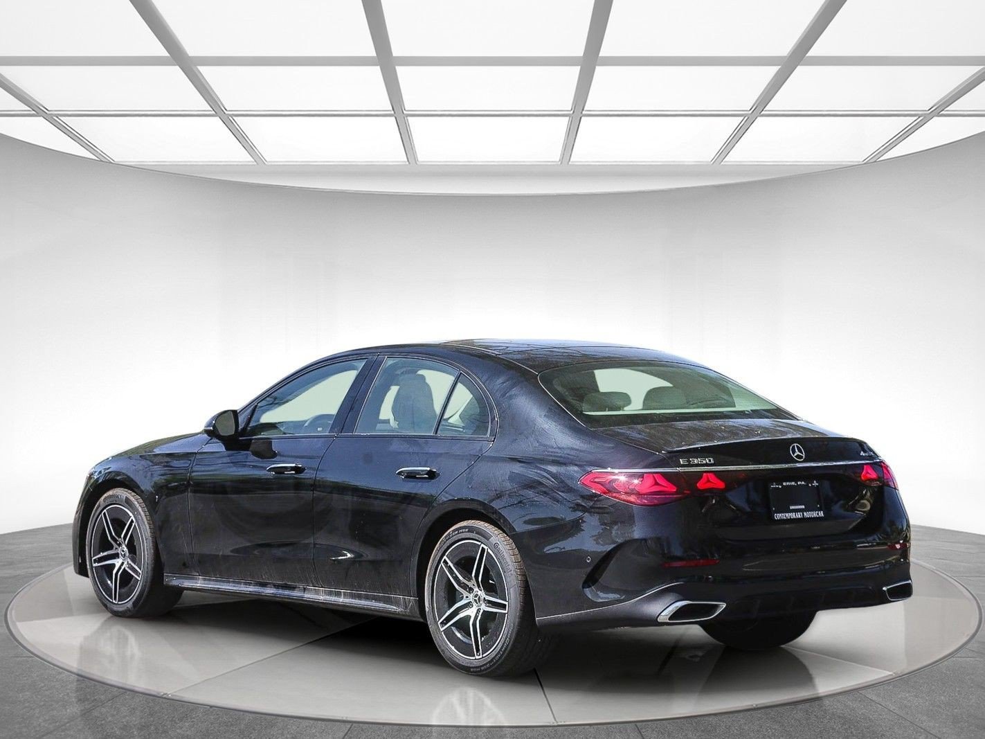 New 2026 Mercedes-Benz E 350 4MATIC Sedan image 3