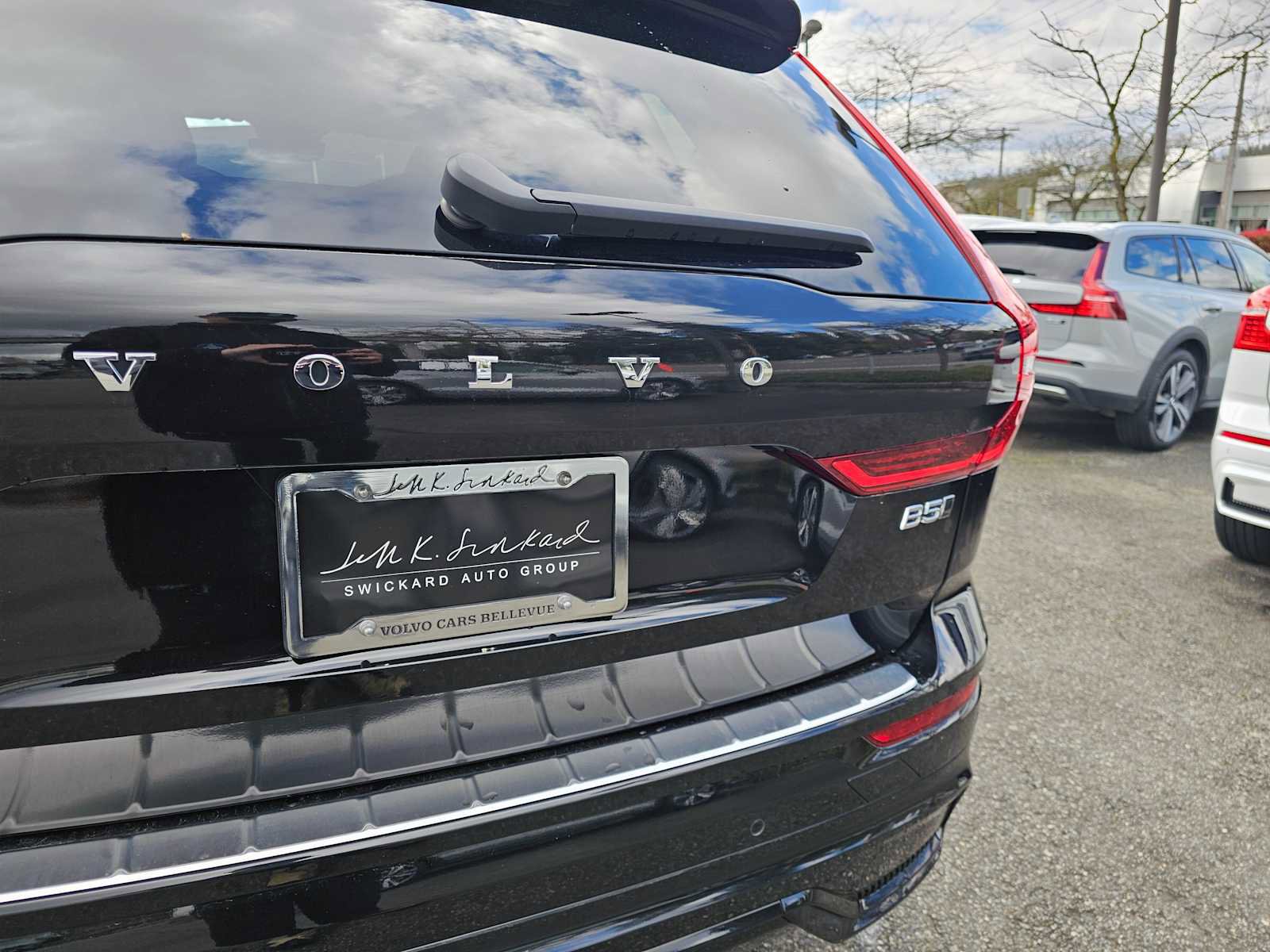 Used 2026 Volvo XC60 B5 Ultra w/ Protection Package Premier AWD/4WD image 14