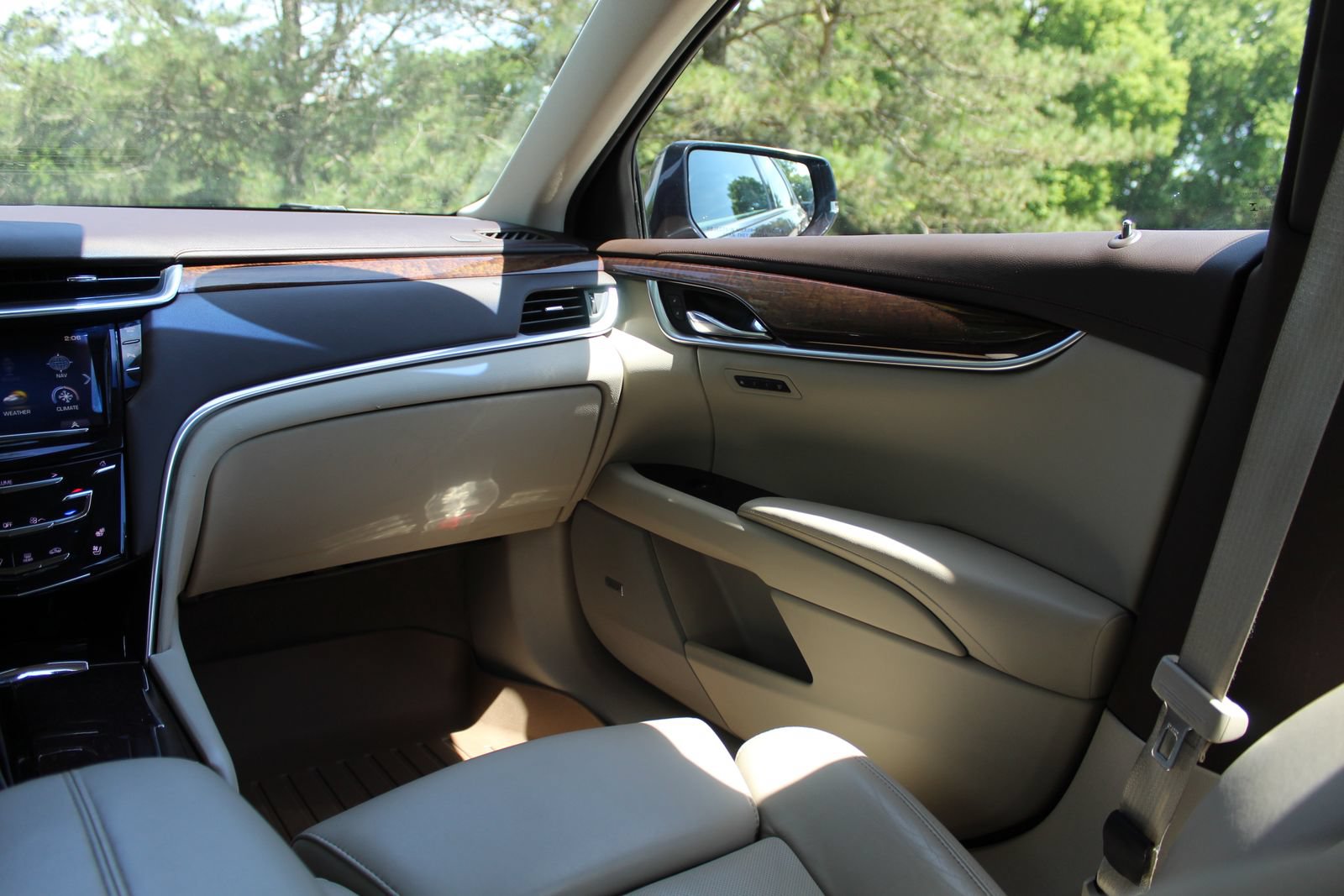Used 2014 Cadillac XTS Premium AWD/4WD image 11