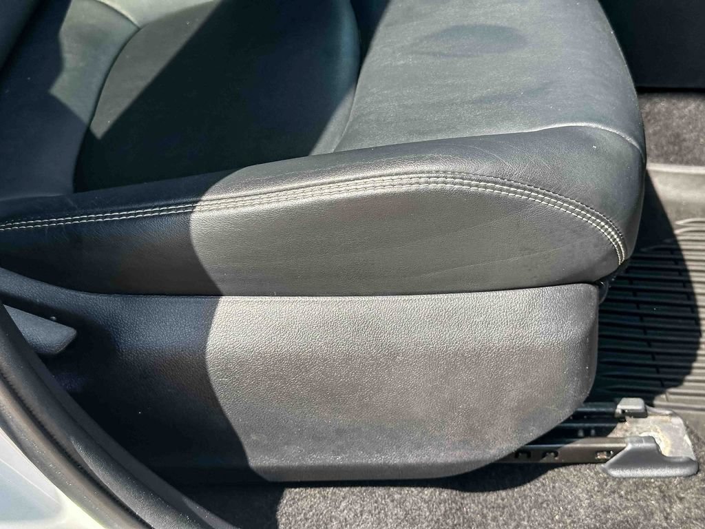Used 2021 Toyota RAV4 XLE Premium FWD image 25