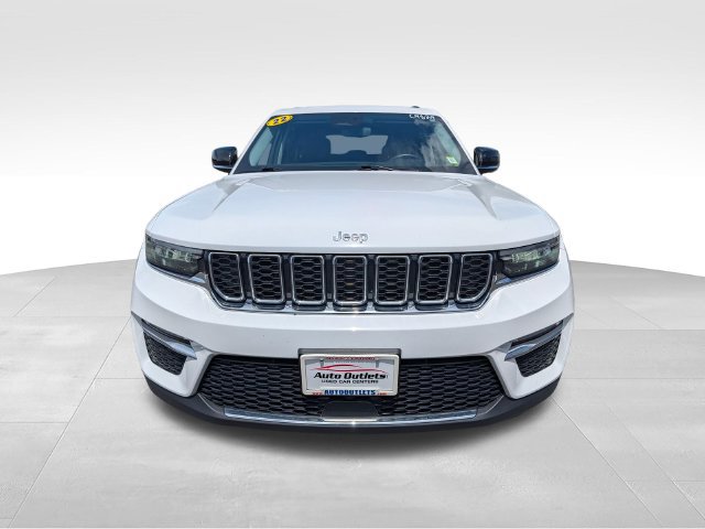 Used 2022 Jeep Grand Cherokee Limited AWD/4WD image 2