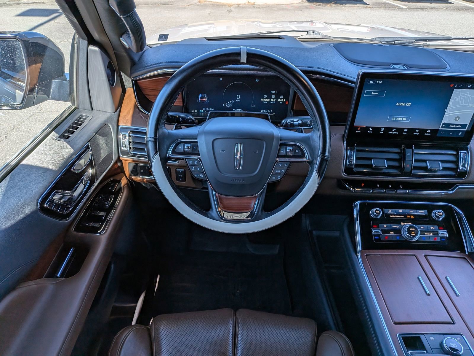 Certified 2022 Lincoln Navigator L Reserve image 18