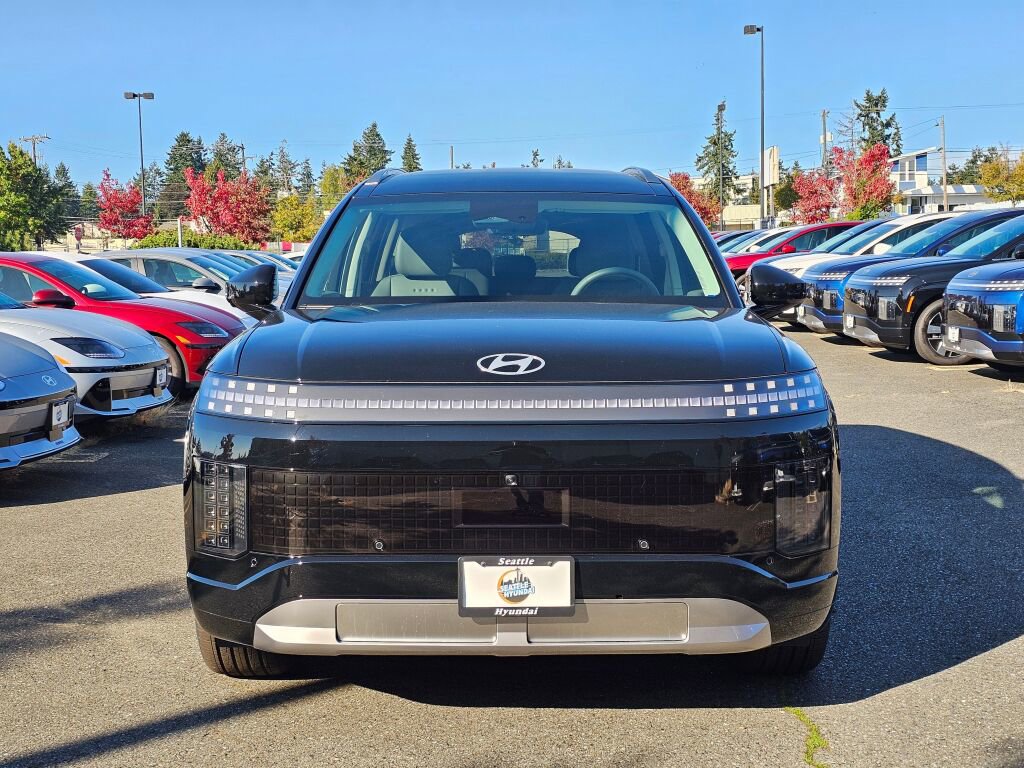 New 2026 Hyundai Ioniq 9 SEL image 2