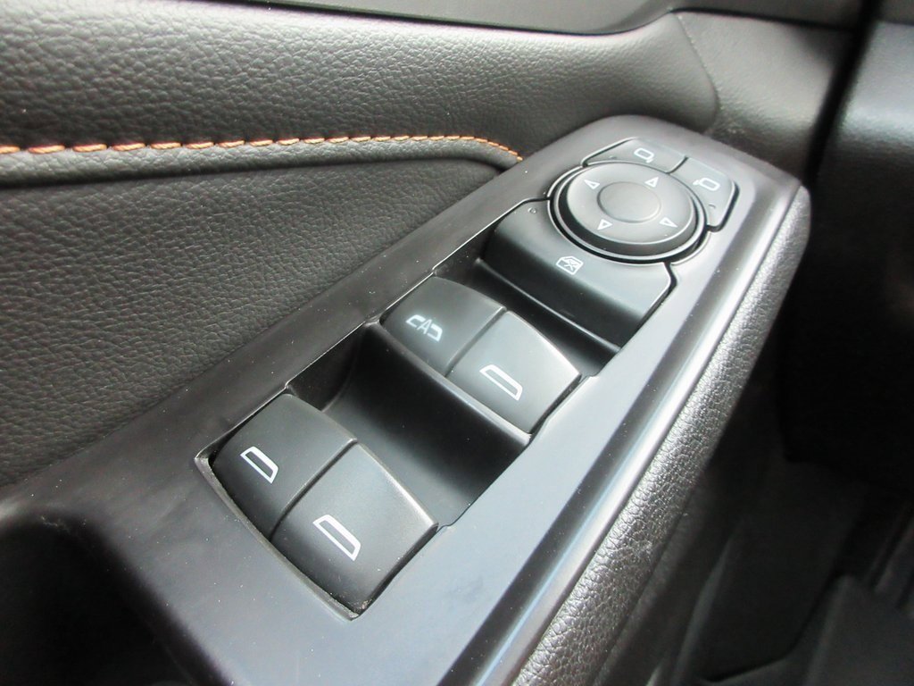 Used 2018 Chevrolet Traverse LT image 24