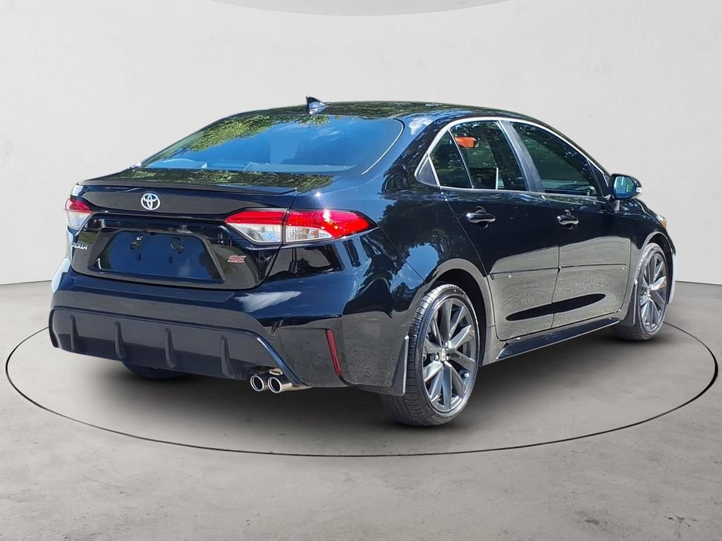Used 2026 Toyota Corolla SE w/ SE Package FWD image 5