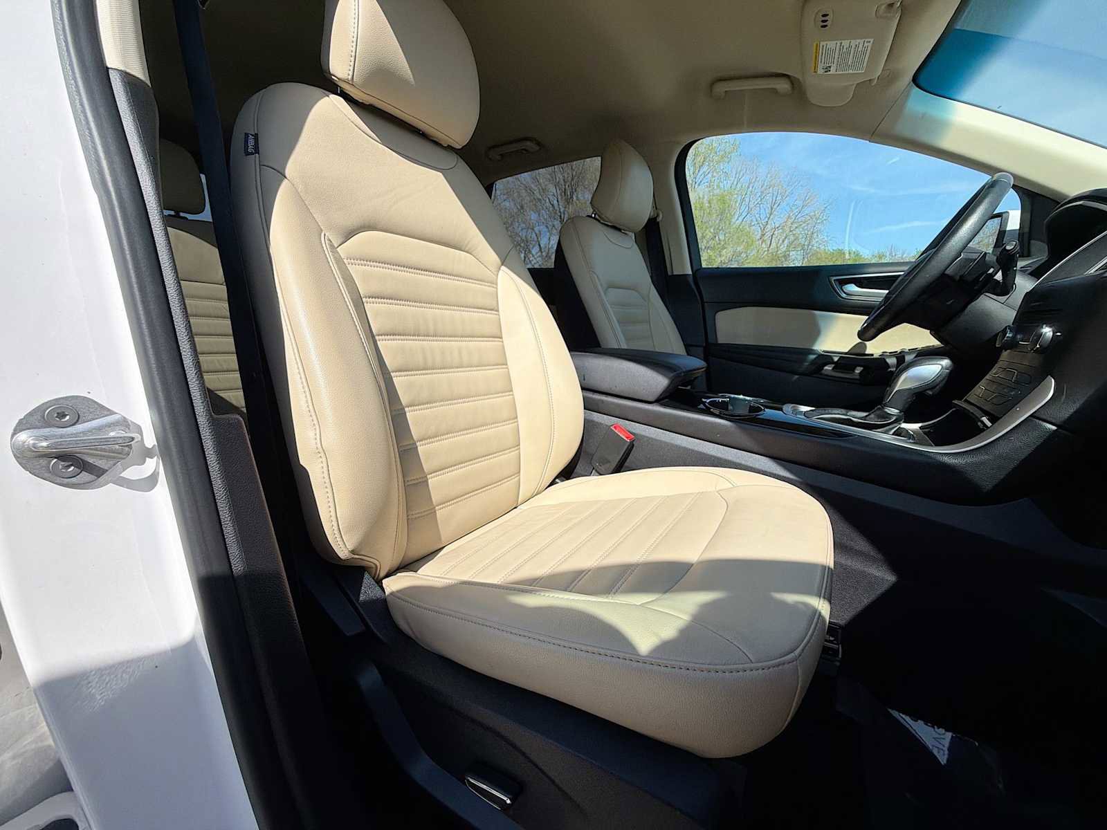 Used 2016 Ford Edge SEL w/ Equipment Group 201A AWD/4WD image 18