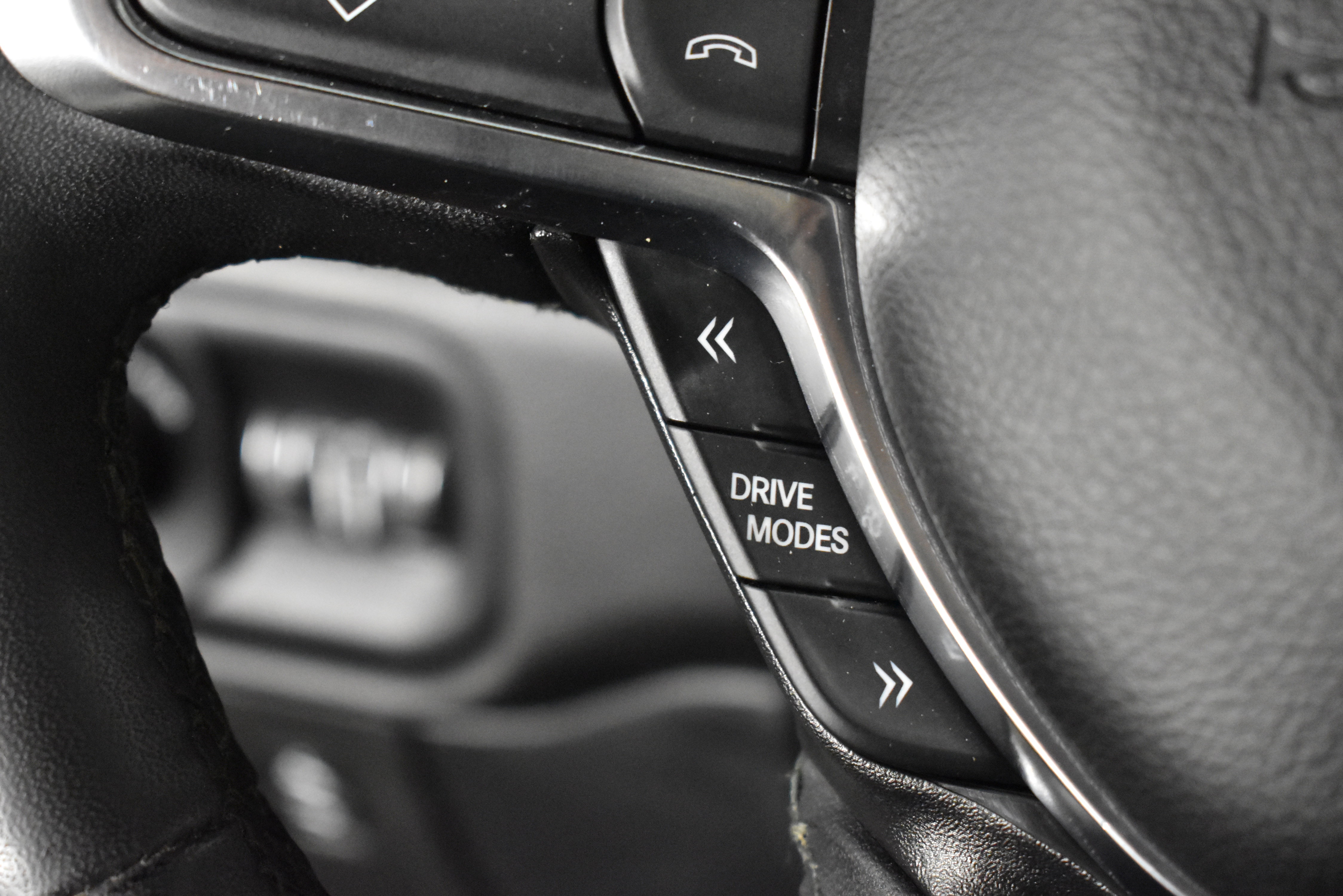 Used 2025 RAM 1500 Laramie image 25