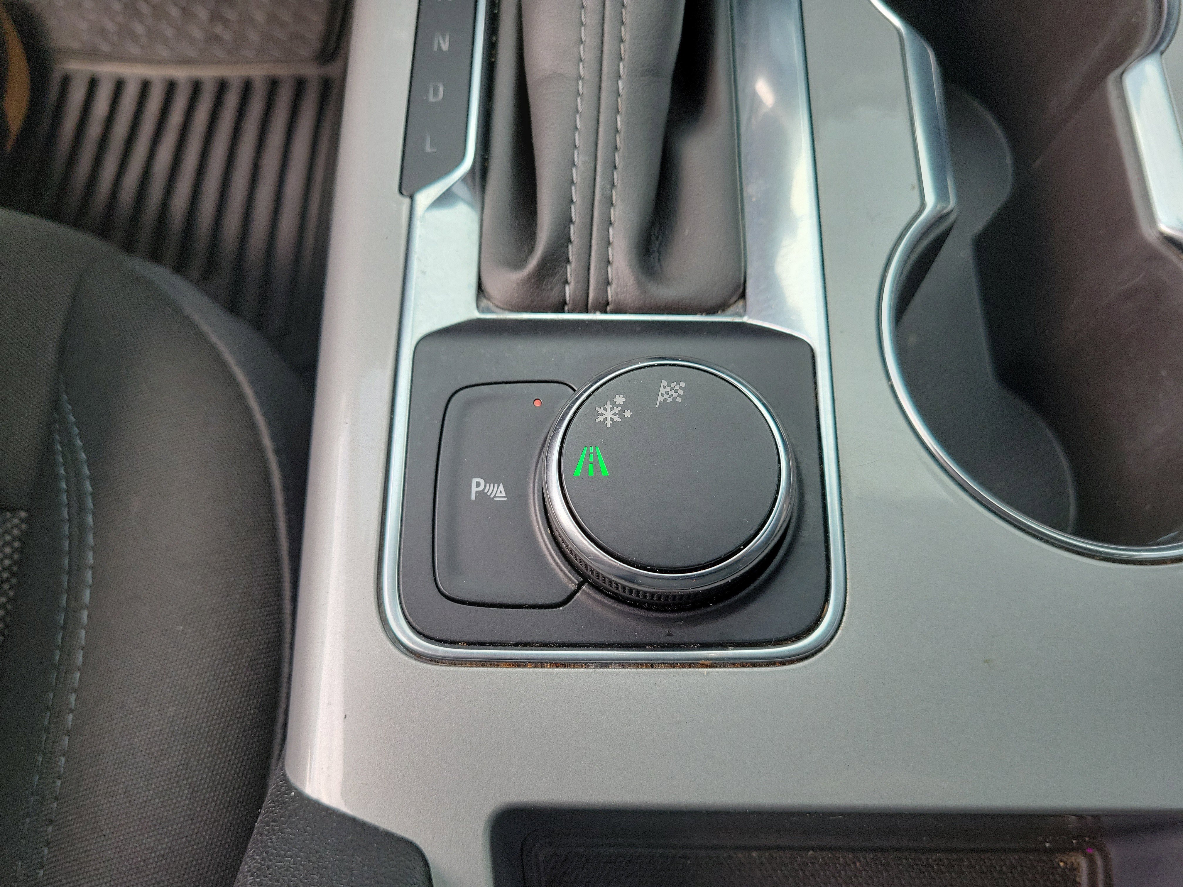 Used 2020 Chevrolet Blazer LT image 28