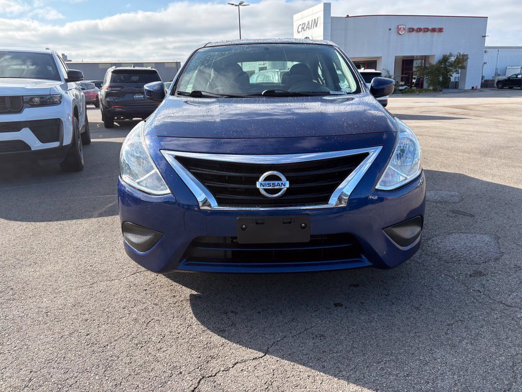 Used 2019 Nissan Versa SV FWD image 2