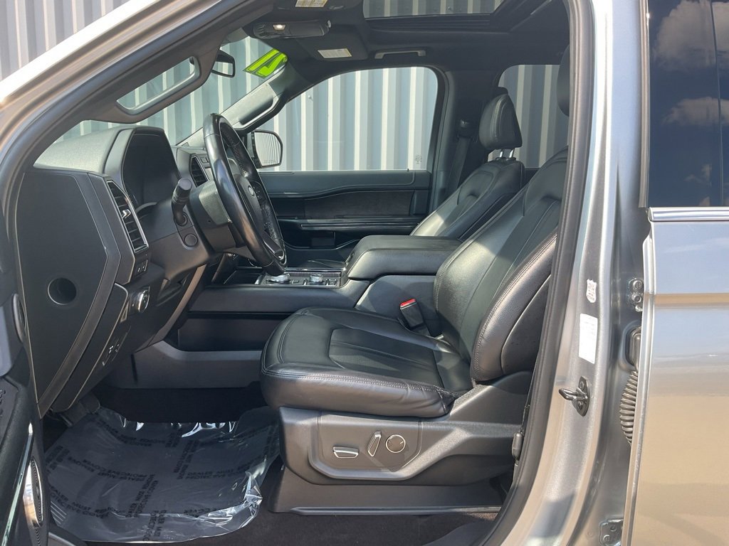 Used 2021 Ford Expedition Max Limited image 10