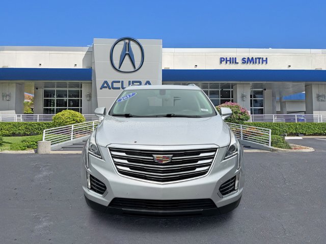 Used 2017 Cadillac XT5 Luxury FWD image 2