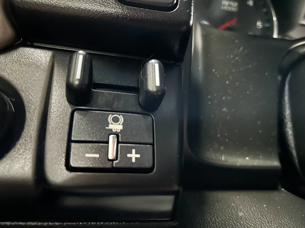 Used 2017 GMC Yukon XL Denali w/ Open Road Package image 21