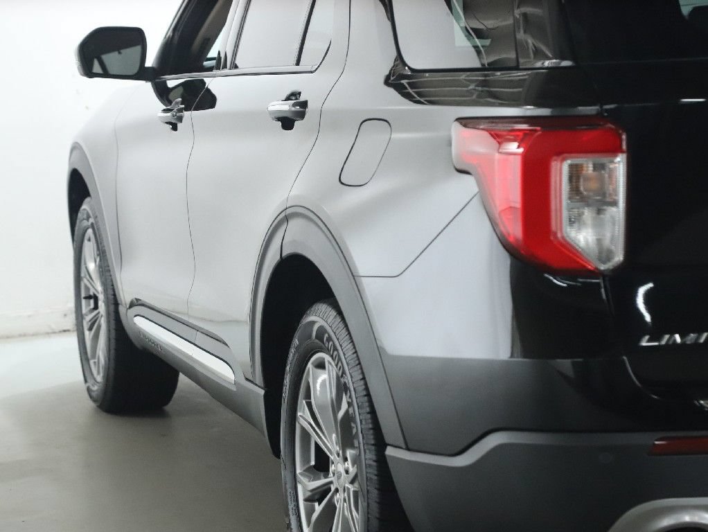Used 2022 Ford Explorer Limited w/ Equipment Group 301A AWD/4WD image 43