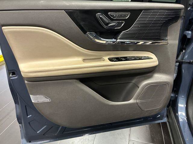 Used 2022 Lincoln Corsair FWD image 10