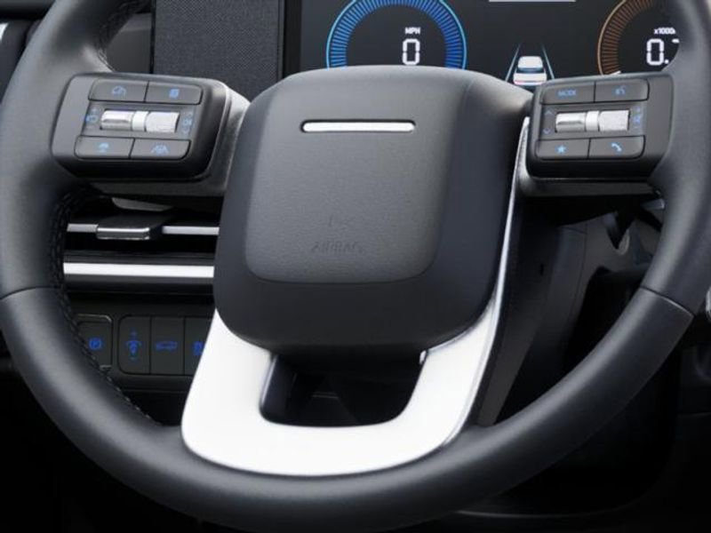 Used 2025 Hyundai Santa Fe SEL image 15