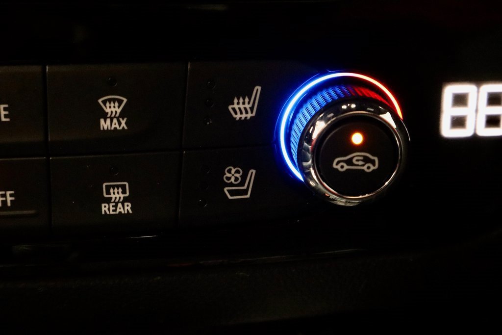 Used 2024 Buick Enclave Premium image 5