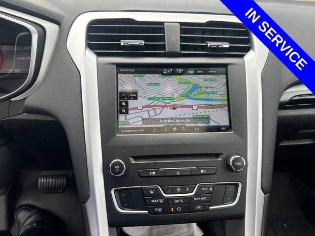 Used 2016 Ford Fusion SE AWD/4WD image 6