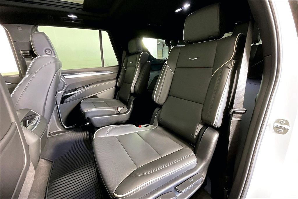 Used 2025 Cadillac Escalade Sport w/ Touring Package image 37