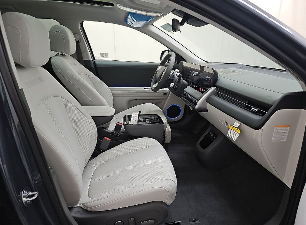 Used 2026 Hyundai Ioniq 5 Limited image 10