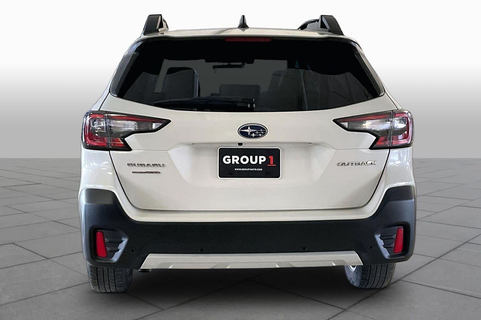 Used 2022 Subaru Outback Limited AWD/4WD image 4