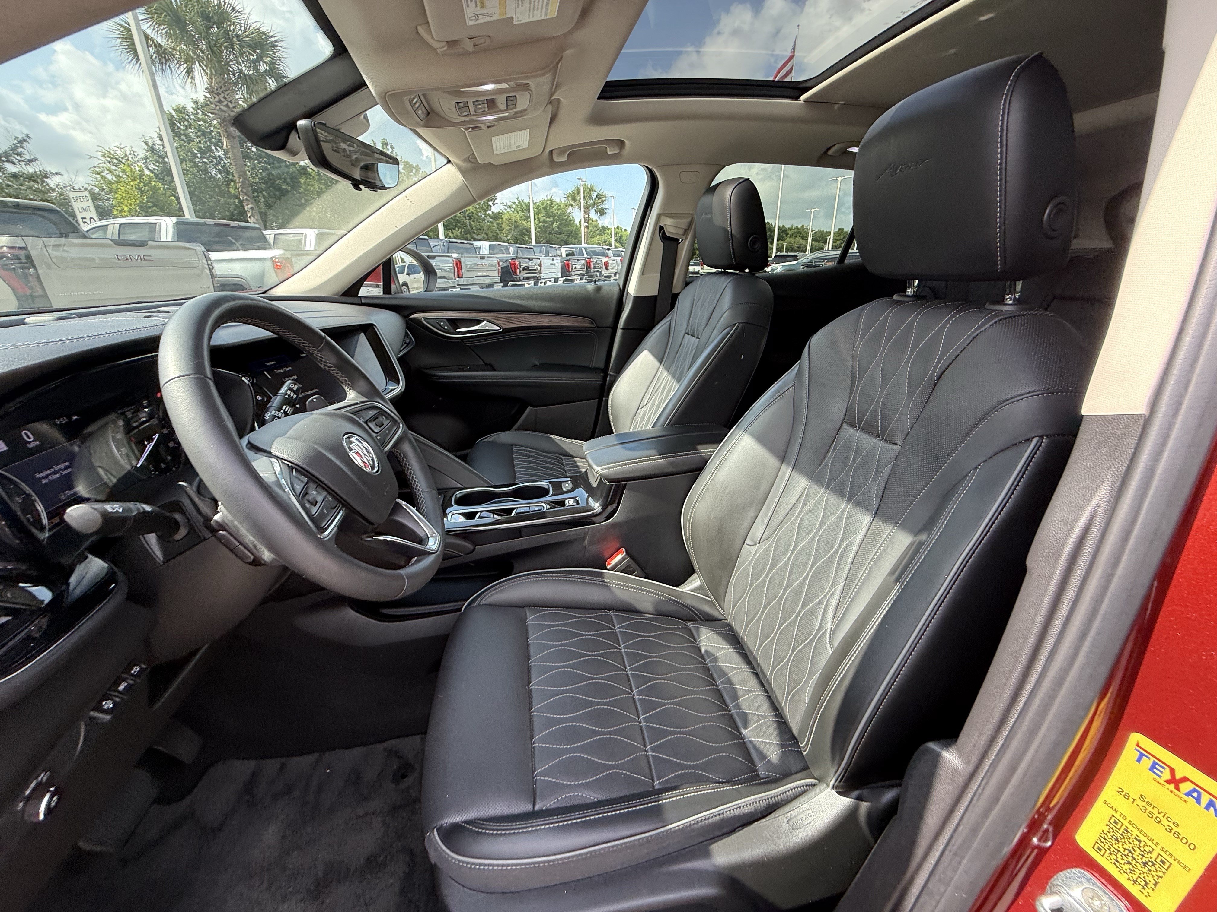 Used 2022 Buick Envision Avenir w/ Technology Package II FWD image 29