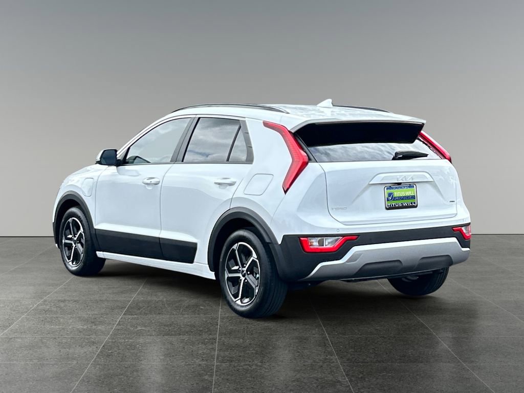 Used 2023 Kia Niro EX FWD image 8