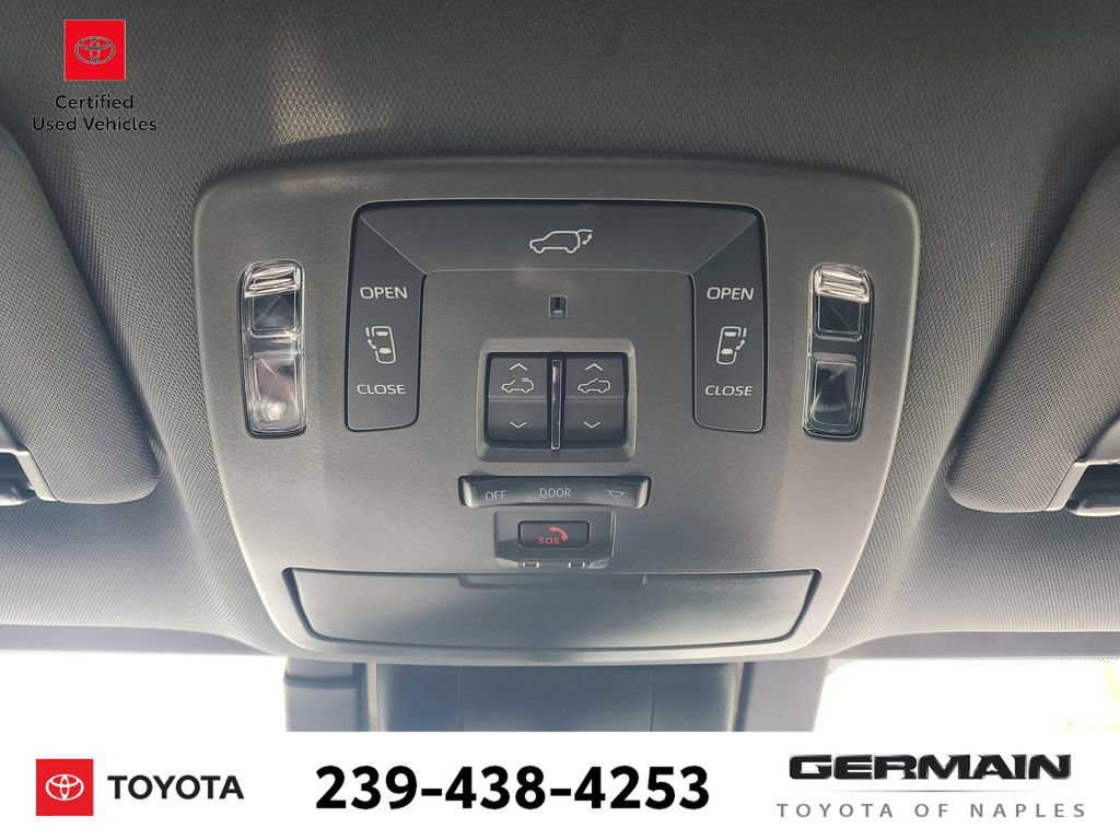Used 2024 Toyota Sienna Platinum FWD image 33