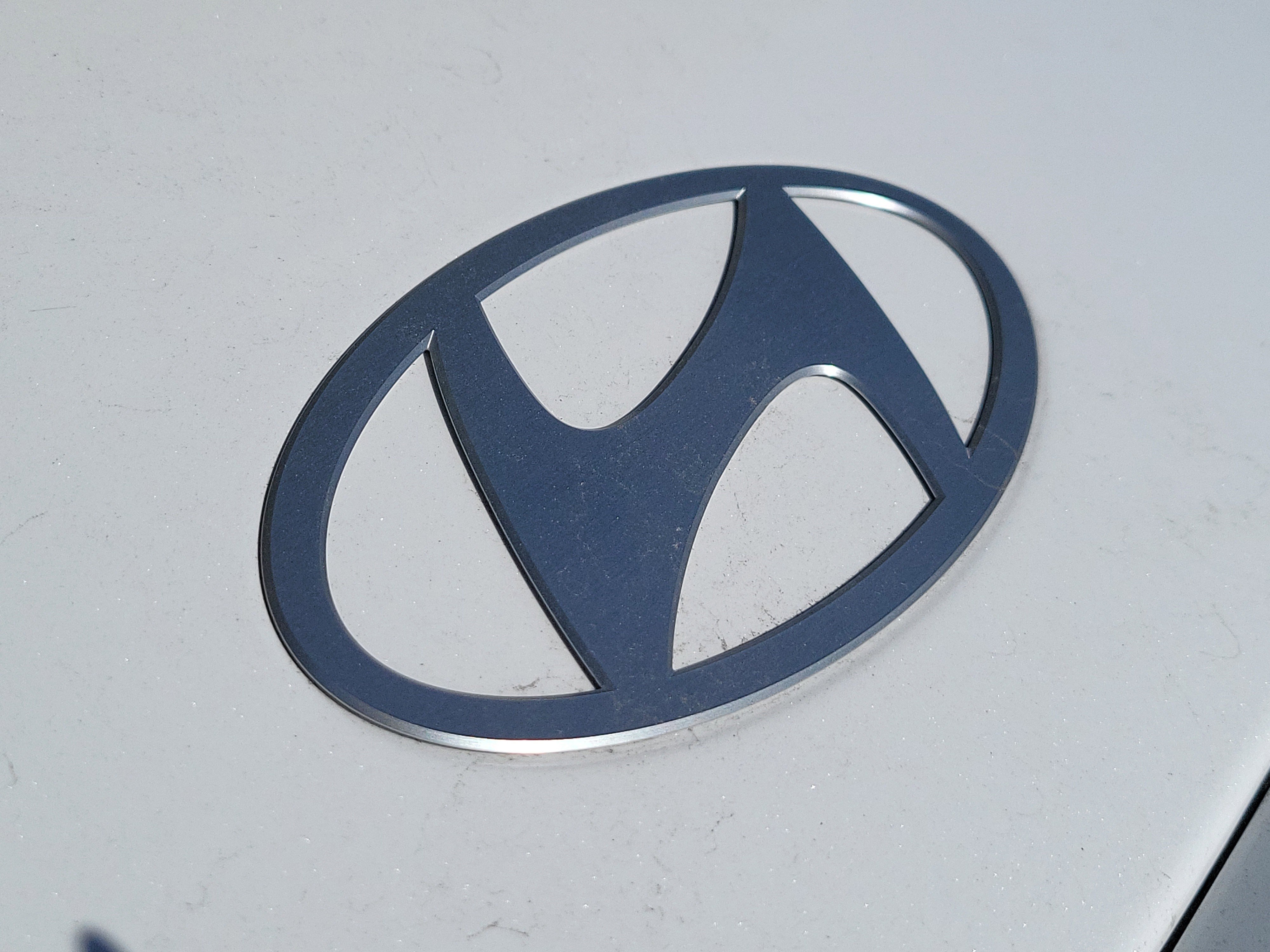 New 2025 Hyundai Ioniq 6 SE AWD/4WD image 11