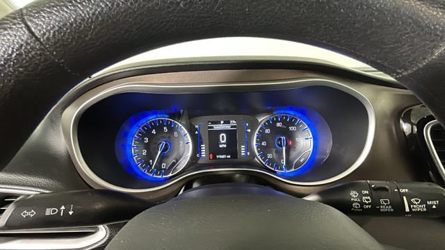 Used 2021 Chrysler Voyager Lxi FWD image 17