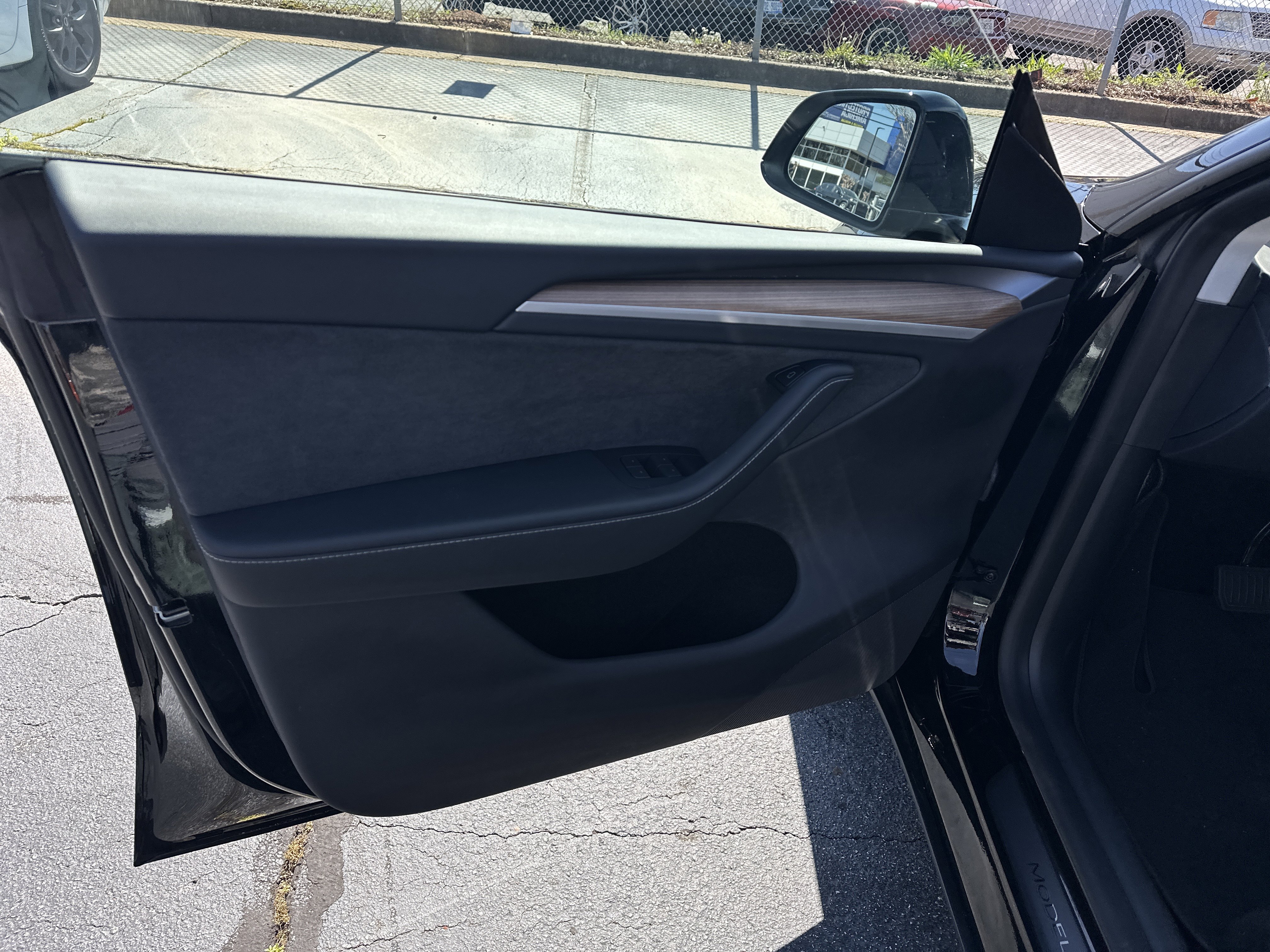 Used 2024 Tesla Model Y Long Range image 12