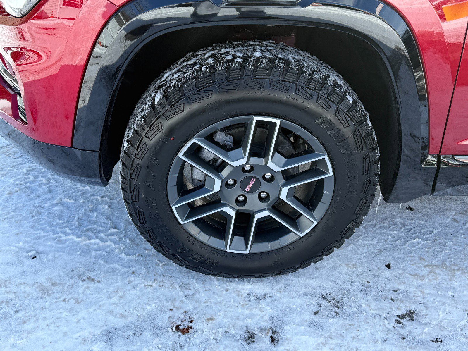 New 2026 GMC Terrain AT4 w/ Convenience Package III image 9