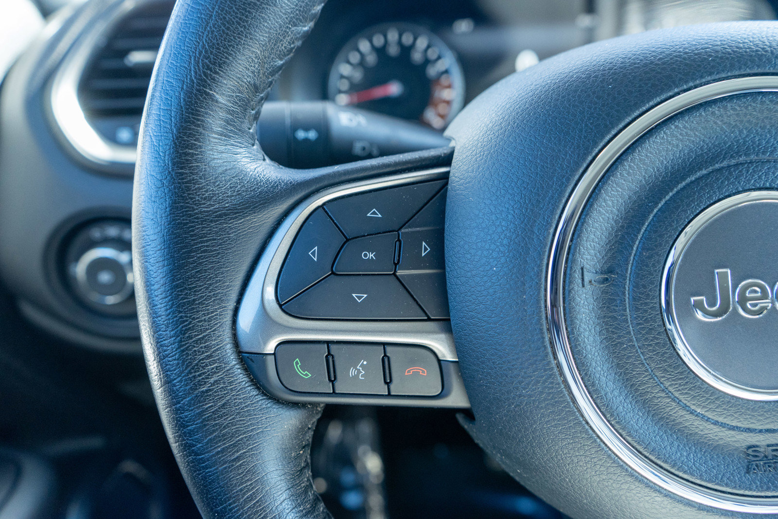 Used 2022 Jeep Renegade Latitude w/ Convenience Group image 23