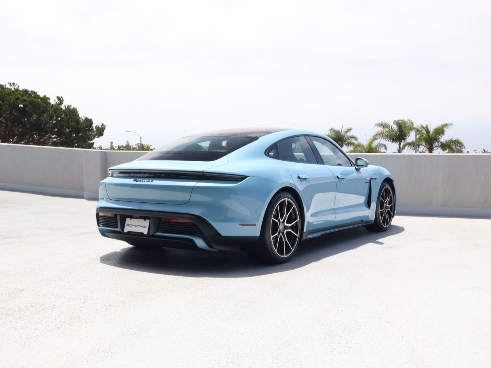 New 2026 Porsche Taycan 4S AWD/4WD image 9