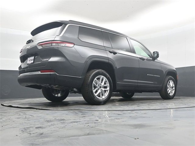 New 2025 Jeep Grand Cherokee L Laredo image 42