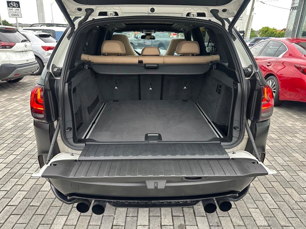 Used 2017 BMW X5 M AWD/4WD image 10