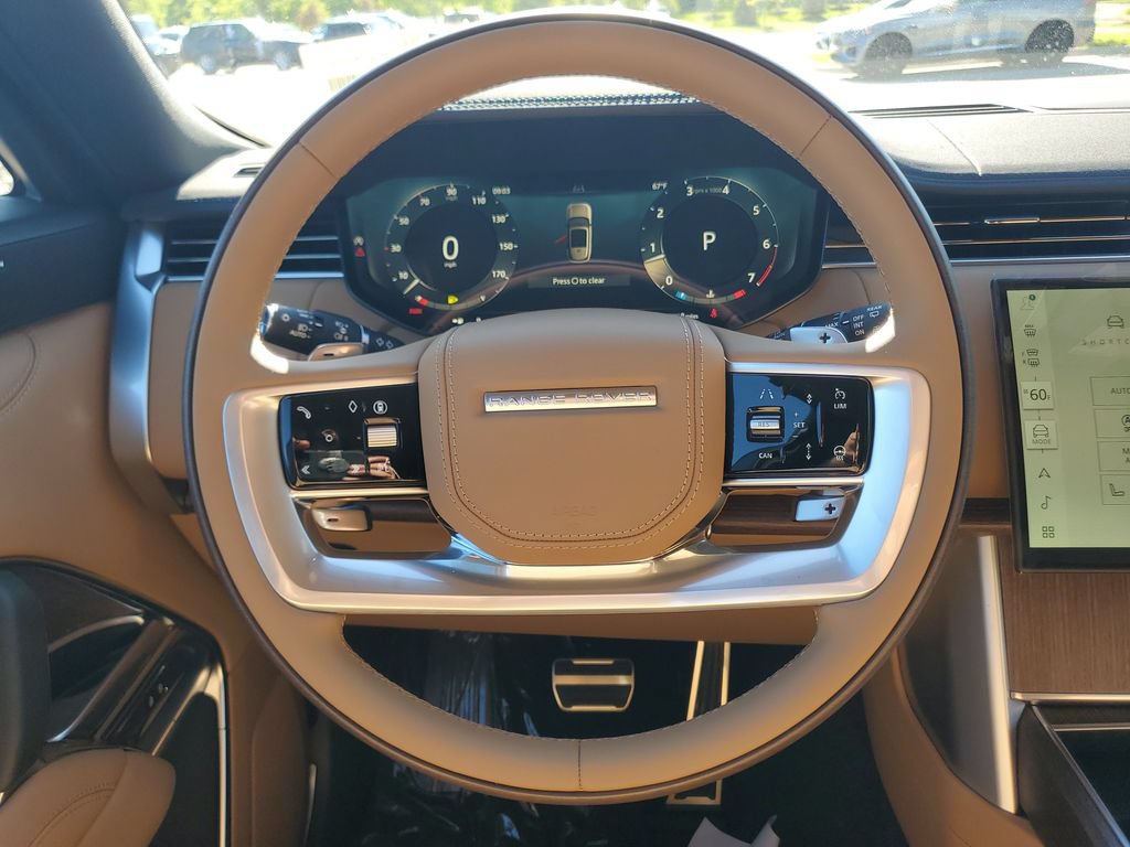 New 2026 Land Rover Range Rover Long Wheelbase SE AWD/4WD image 26