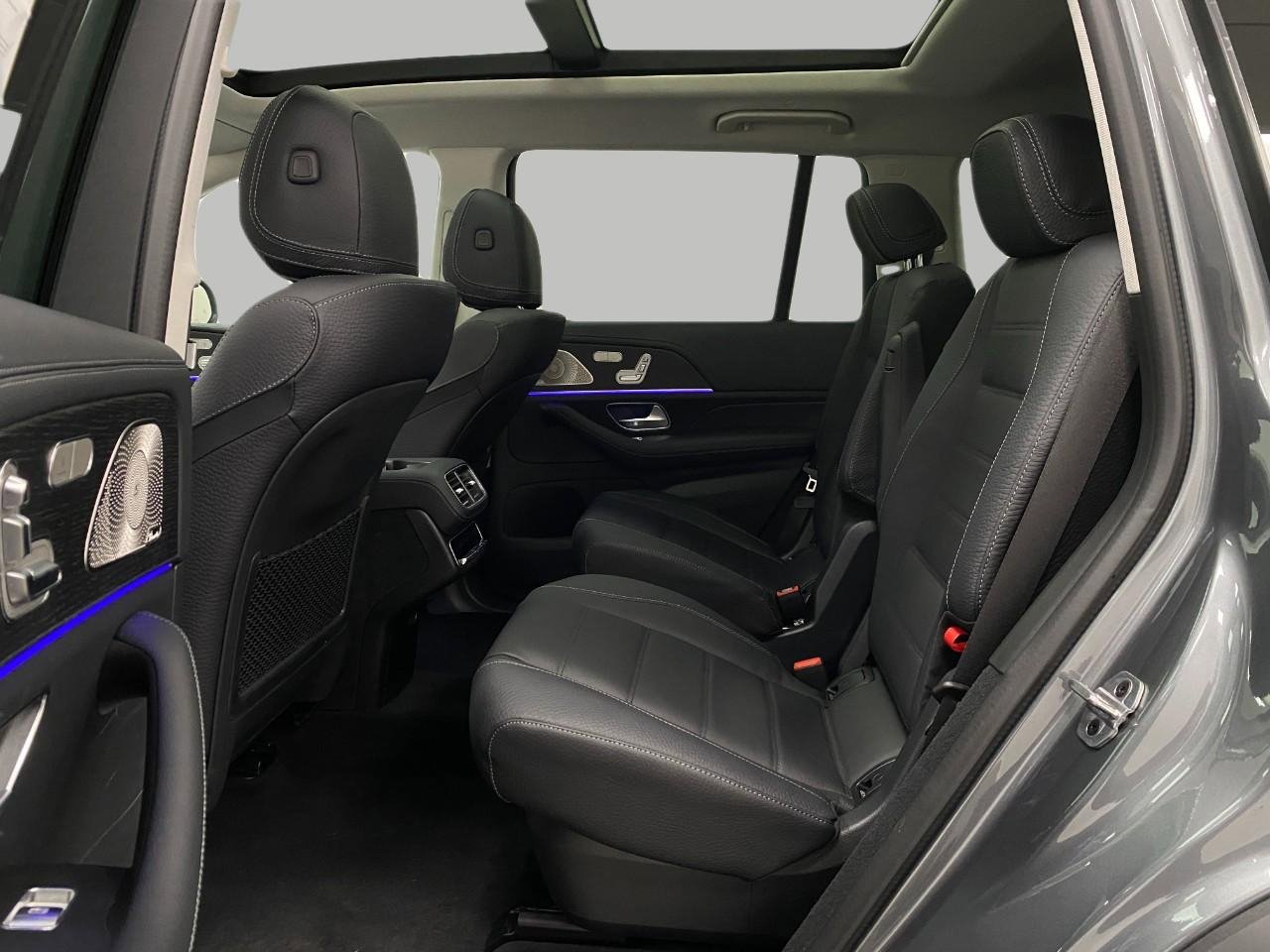 Certified 2026 Mercedes-Benz GLS 450 4MATIC image 32