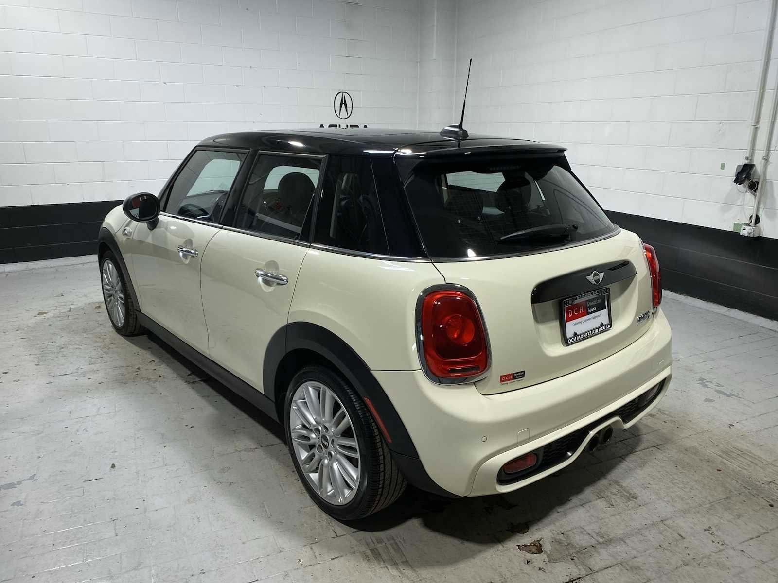 Used 2018 MINI Cooper S image 4