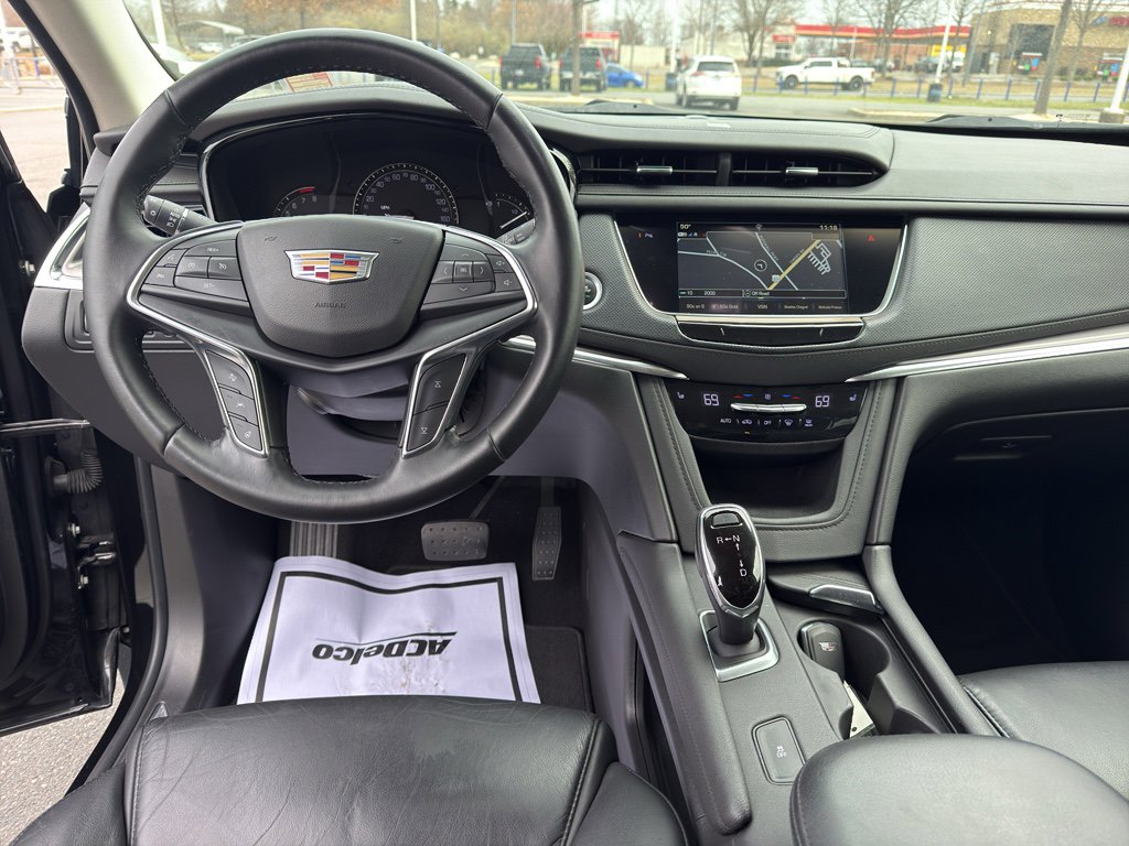 Used 2019 Cadillac XT5 Luxury w/ LPO, Radiant Package image 25