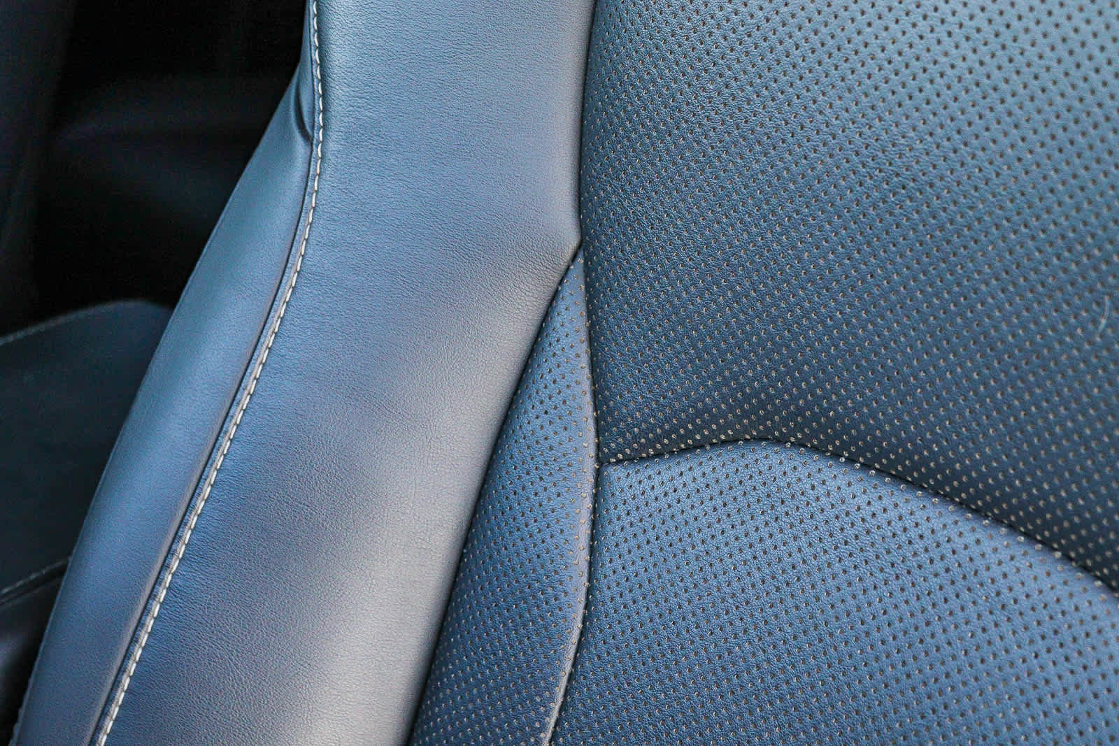 Used 2020 Lexus RX 350L FWD w/ Premium Package image 29