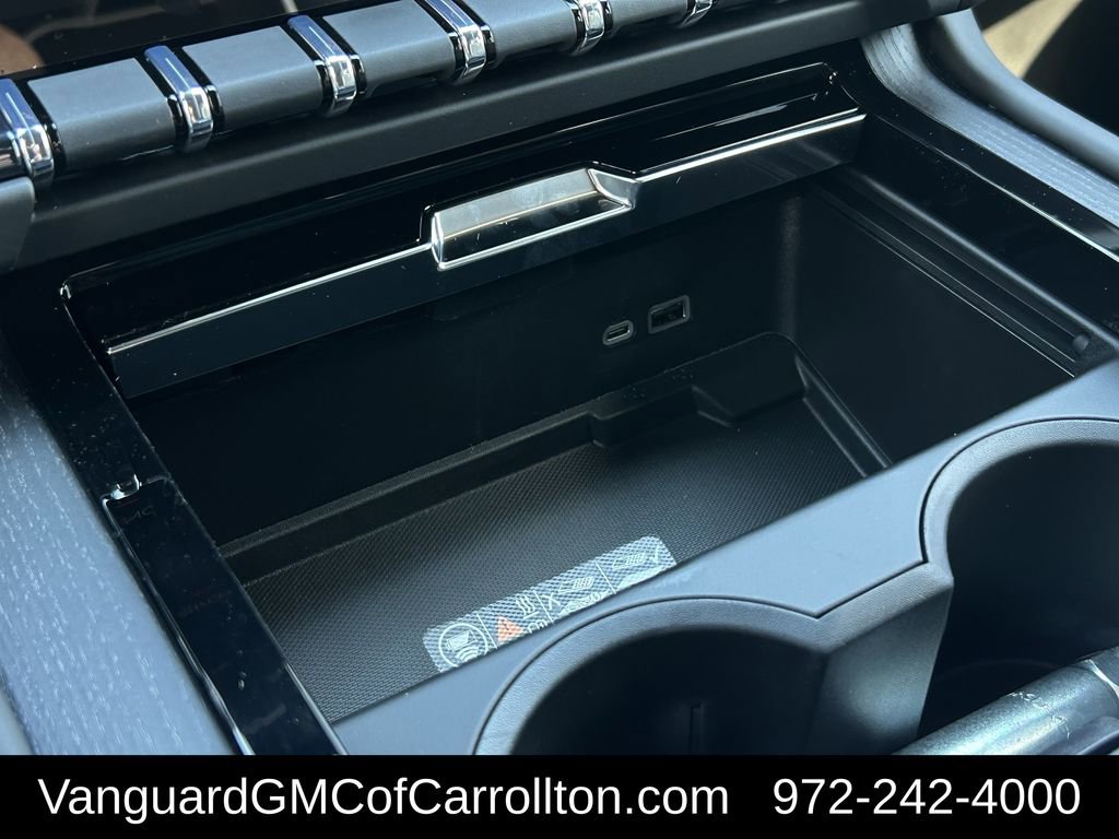 New 2026 GMC Yukon AT4 Ultimate w/ LPO, Floor Liner Package image 17