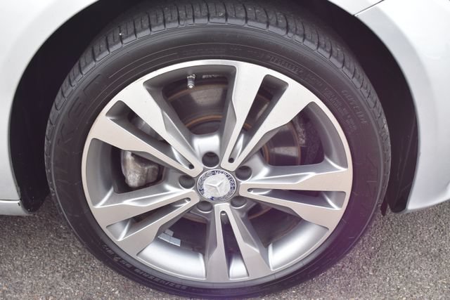 Used 2015 Mercedes-Benz C 300 4MATIC Sedan w/ Premium 1 Package image 46