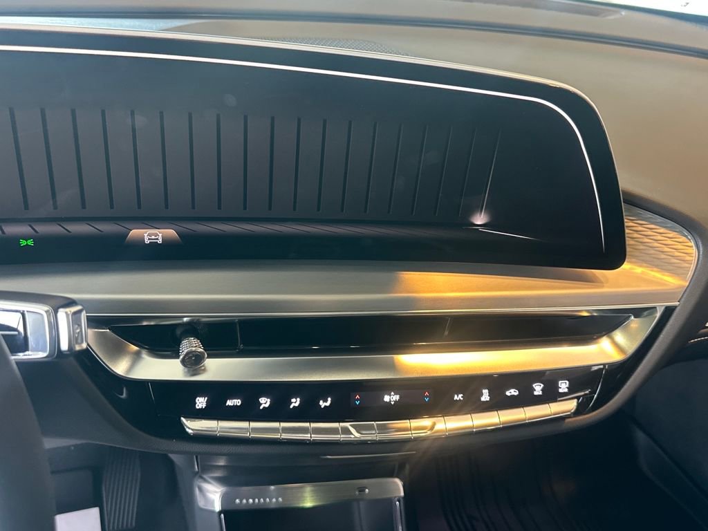 New 2026 Cadillac Lyriq Premium Luxury image 19