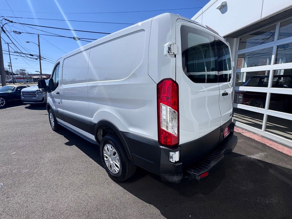 Used 2019 Ford Transit 250 130 Low Roof image 3