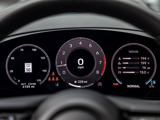 Used 2025 Porsche Cayenne image 49