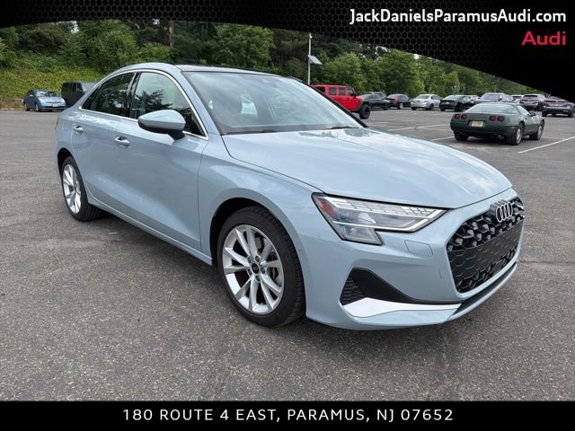Used 2025 Audi A3 2.0T Premium w/ Convenience Package AWD/4WD image 3